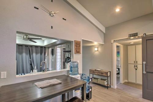 Breezy Townhome Less Than 2 Mi To Scottsdale Stadium!