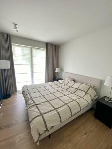 Luxury Apartment. Garden & Terrace. Free Parking.