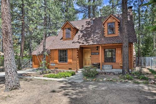 Big Bear Lake Cabin With Grill, 4 Mi To Slopes!