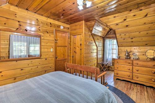 Big Bear Lake Cabin With Grill, 4 Mi To Slopes!