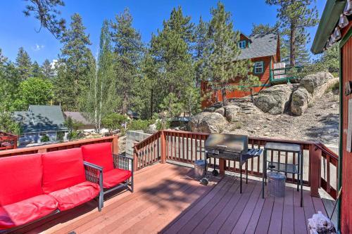 Cozy Big Bear Cabin With Decks Walk To Lake!