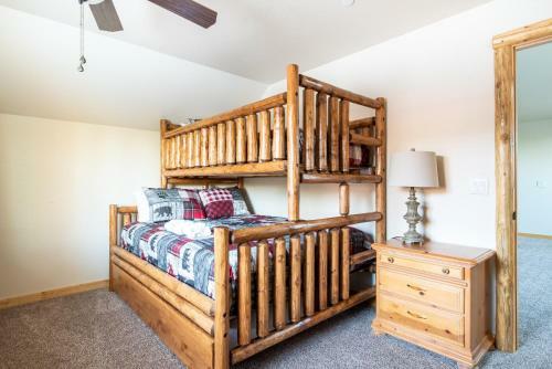 49 - Fawn Trail Lodge Home
