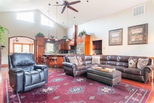 47 - Canyon Crest Lodge Home