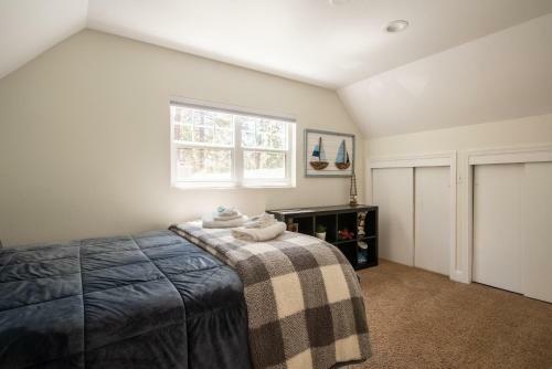 11 - Big Bear Wooded Wonder Cabin