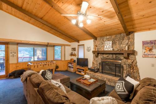 37 - Mountain Hideaway Home