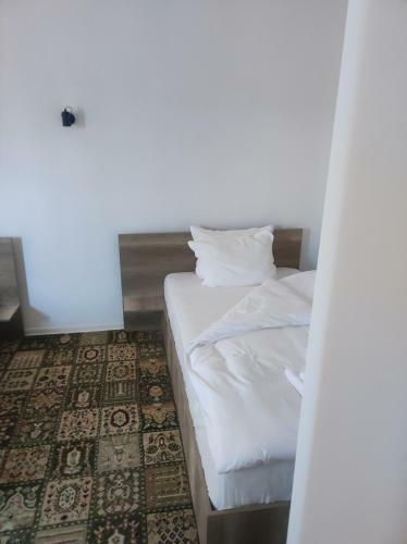Hotel ??????