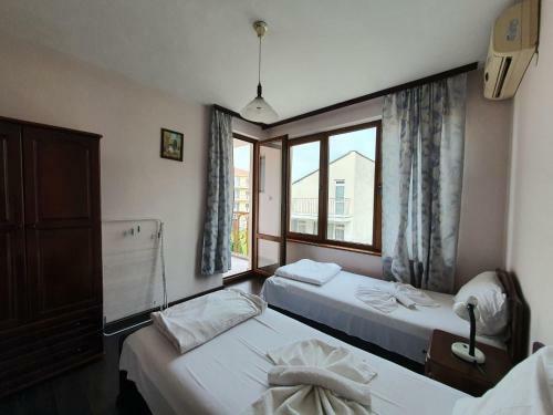 Lazur Hotel