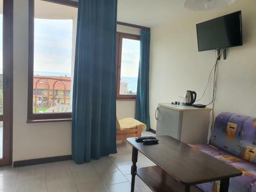 Lazur Hotel