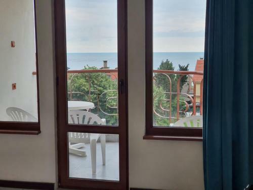 Lazur Hotel