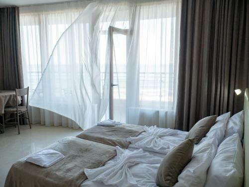 Studios Apartments Sea View