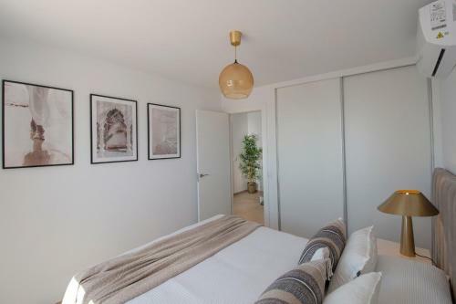 Luxury 5-bed House With Jacuzzi Sea Views Pool