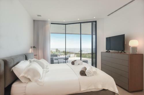 Infinity 1-6 Luxe Sea View 2b