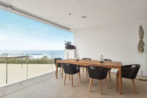Infinity 1-6 Luxe Sea View 2b