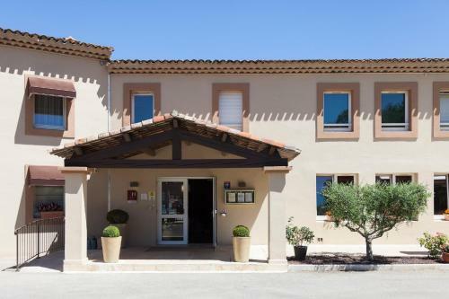 Aparthotel Logis Le Mas De Jossyl