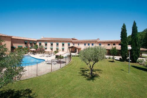 Aparthotel Logis Le Mas De Jossyl