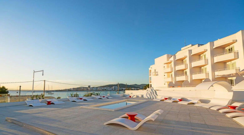 Apartamentos THB Naeco Ibiza - Adults Only