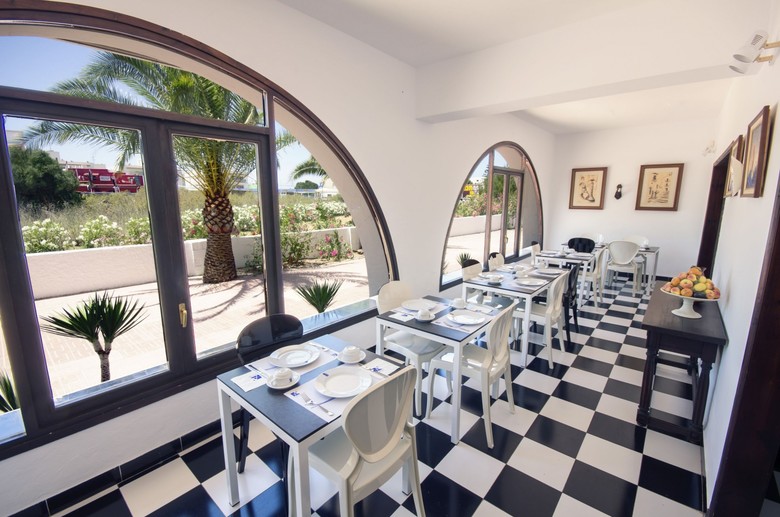 Hotel Azuline Galfi