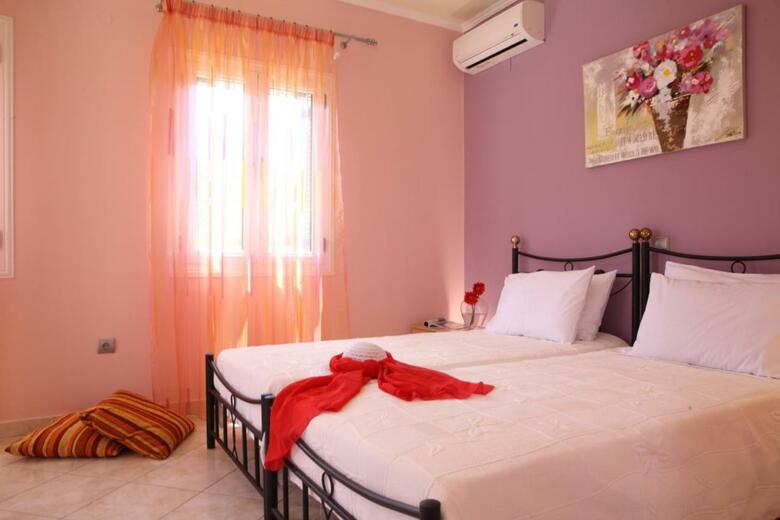 Pantheon & Danae Luxury Villas