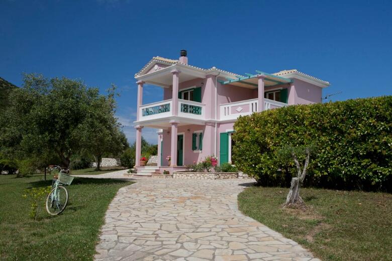 Pantheon & Danae Luxury Villas