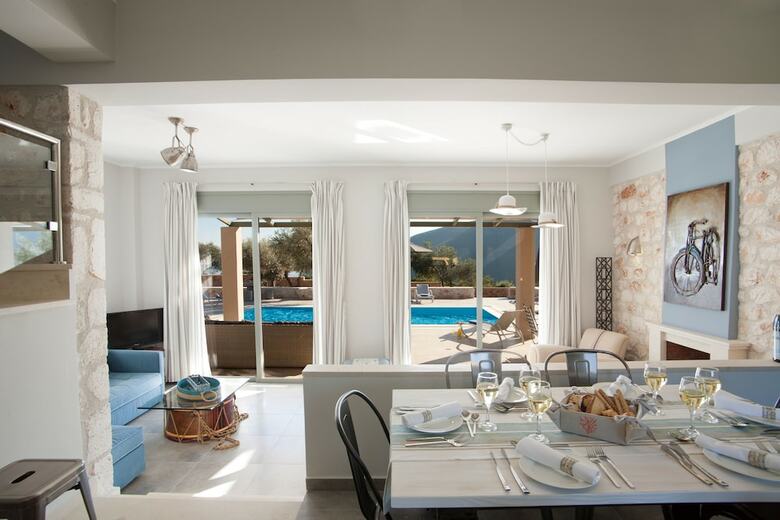 Villas Armeno