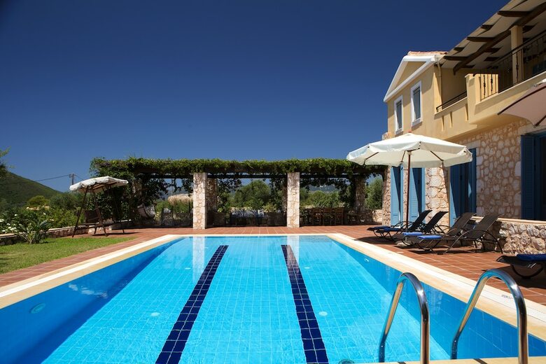 Villas Armeno