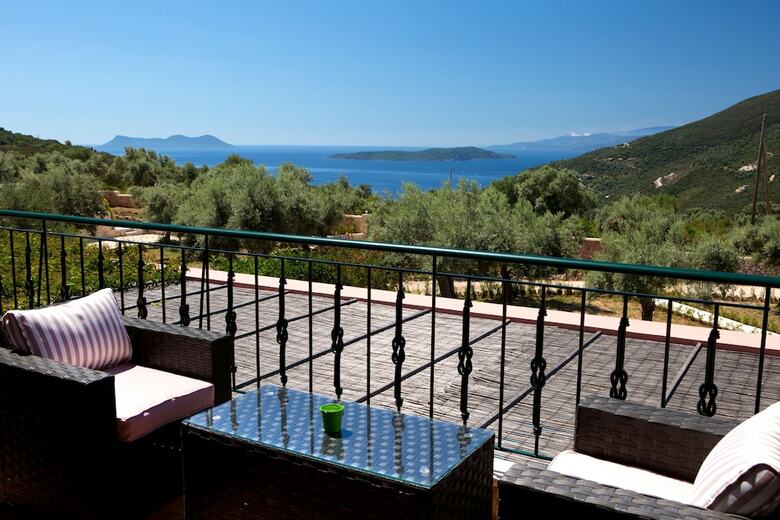 Villas Armeno