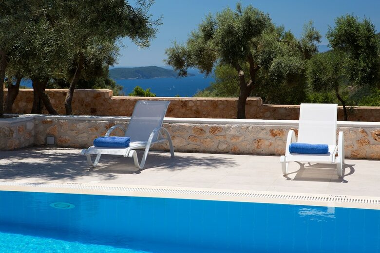 Villas Armeno