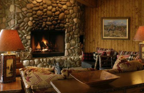 St. Mary Lodge And Resort
