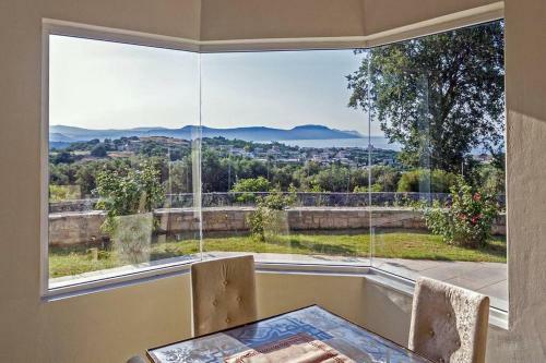 Beautiful 5bedroom Villa Big Pool, Close To Beach!