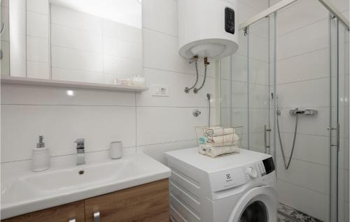 Awesome Apartment In Imotski With Wifi And 2 Bedrooms