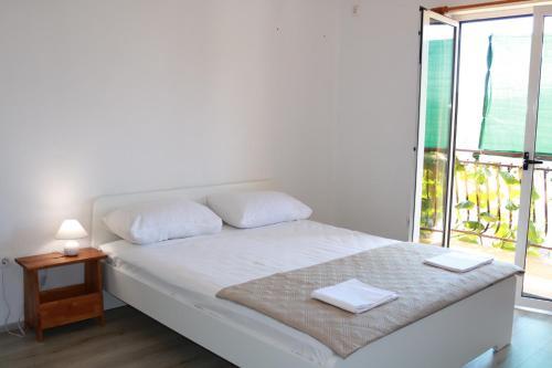 Olive Apartments 3