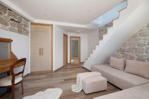 Villa Adriatic Stone Residence