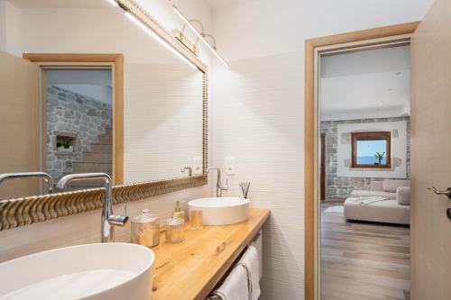 Villa Adriatic Stone Residence
