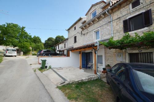 Anela House
