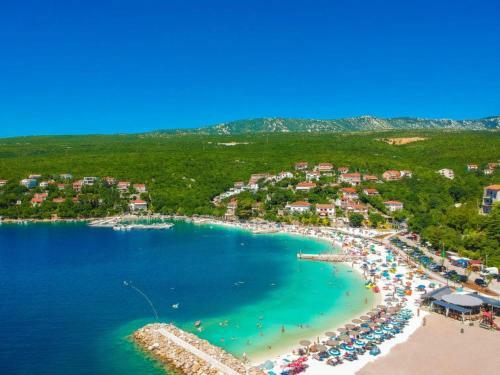 Sea View Apartment, 4 Min. By Foot To Main Beach