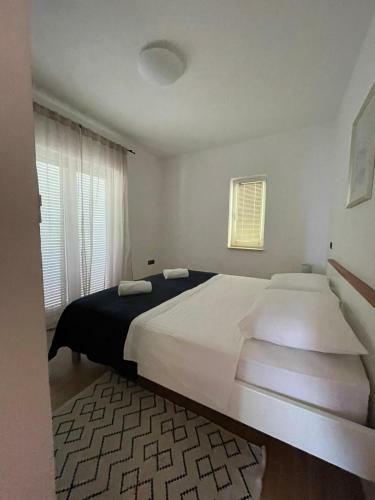 Apartment Frina Ii, Island Hvar
