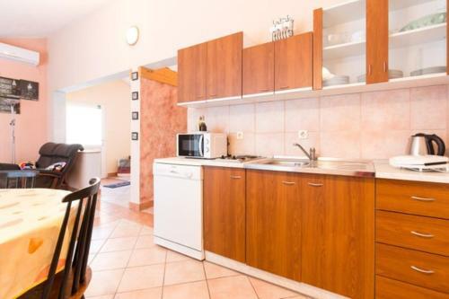 Apartman Studio Dino Klimno