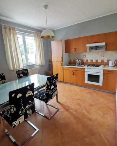 Leun 2 Apartmani Kostrena