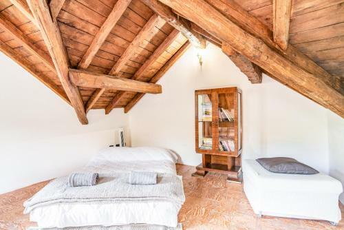 Apartamento Roomy '900 House Surrounded By Greenery With Parking!