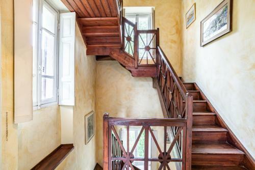 Apartamento Roomy '900 House Surrounded By Greenery With Parking!