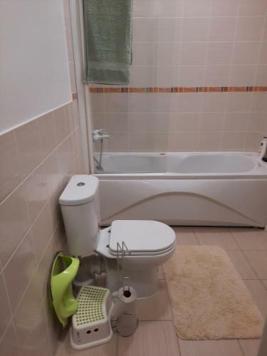 Lovely Apartment With Terrace Near From Beach!
