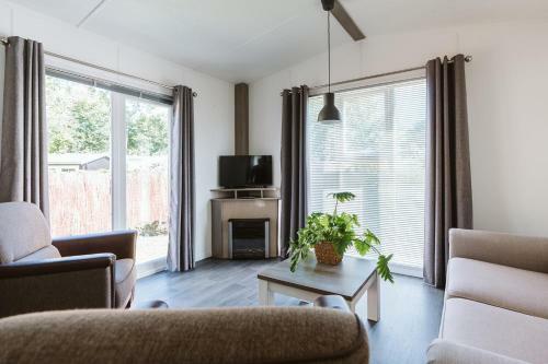 Chalet 140 - Goedereede - Not For Companies