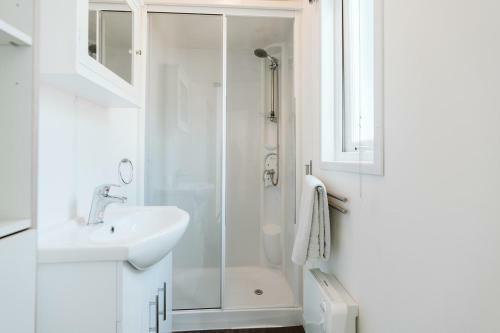Chalet 140 - Goedereede - Not For Companies