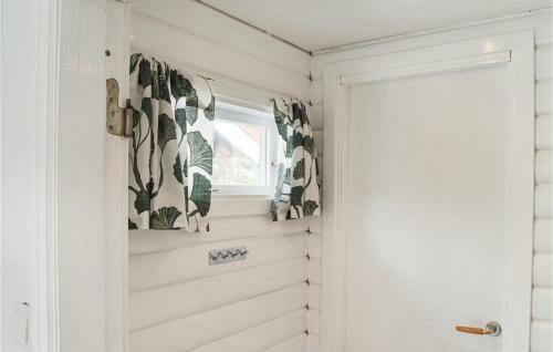 Nice Home In Stavsn�s With 1 Bedrooms