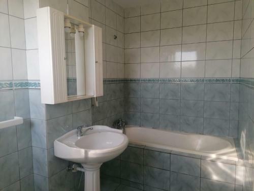 Hostal Pensiunea Cezara