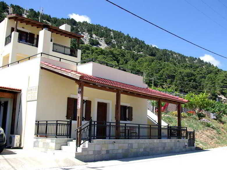 Hostal Monolithos Village