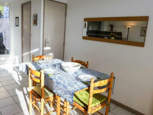 Holiday Home Les Sentolines Saint Pierre La Mer