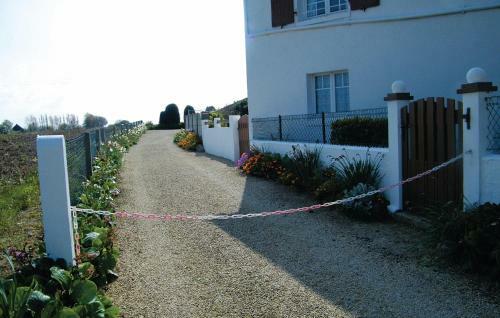 Holiday Home Pleboulle P-665