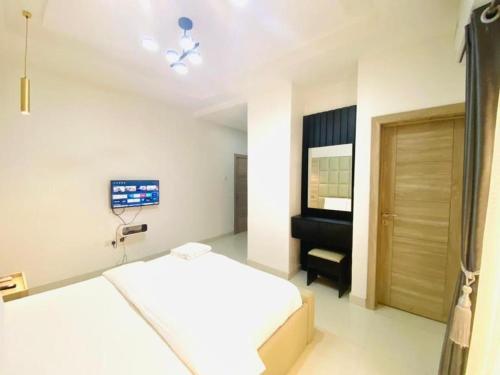 3 Bedrooms Luxury Apartments With Pool Lekki Phase 1