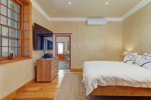 Buccara Willow Slopes Lodge